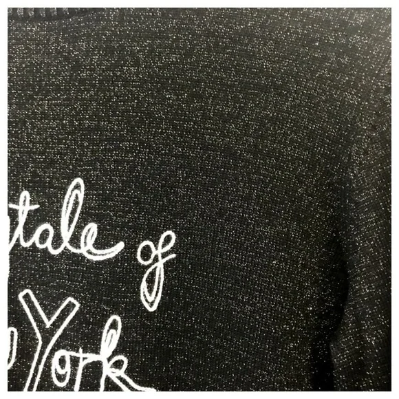 Elegant Black Crew Neck Sweater with New York Script - Picture 3 of 4